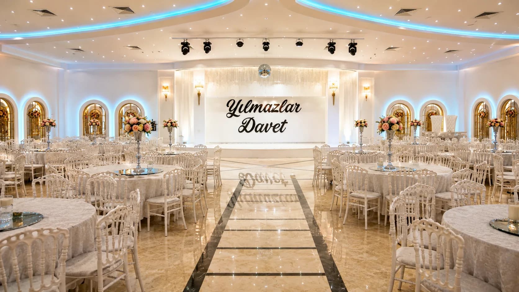 Yılmazlar Davet Sahne ve Masa Düzeni